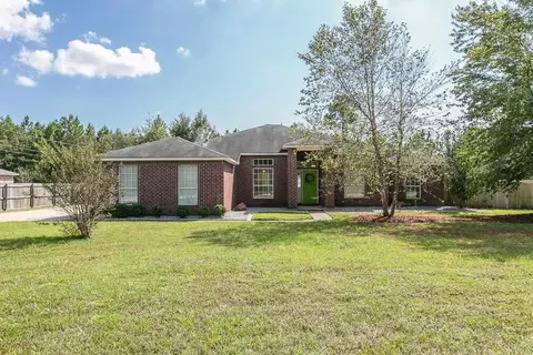 5815 Michael Dr, Milton, FL 32583 photo 2