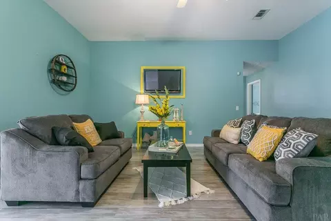 5815 Michael Dr, Milton, FL 32583 photo 10