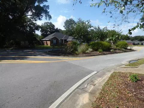 5800 Pescara Dr, Pace, FL 32571 photo 2