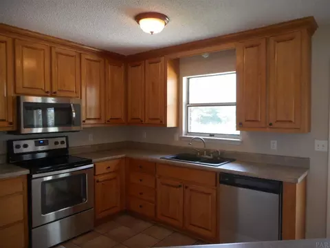 3048 Rainbow Ln, Milton, FL 32571 photo 13