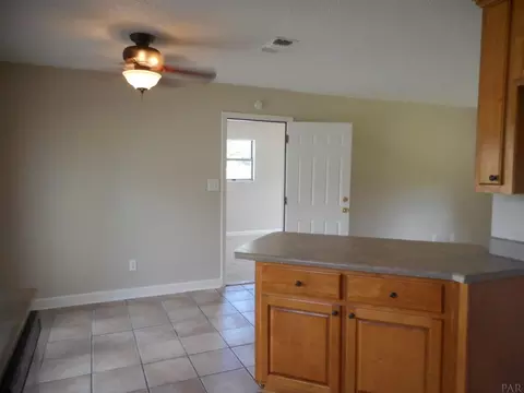 3048 Rainbow Ln, Milton, FL 32571 photo 10