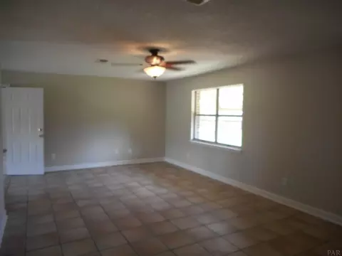 3048 Rainbow Ln, Milton, FL 32571 photo 7