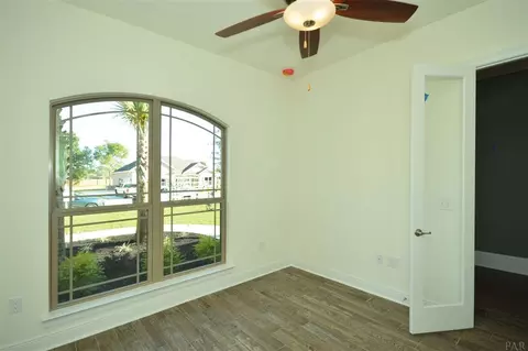 4057 Manchester Ct, Pace, FL 32571 photo 8