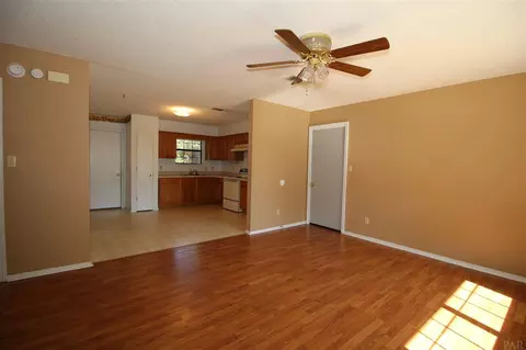 5614 Windham Rd, Milton, FL 32570 photo 7
