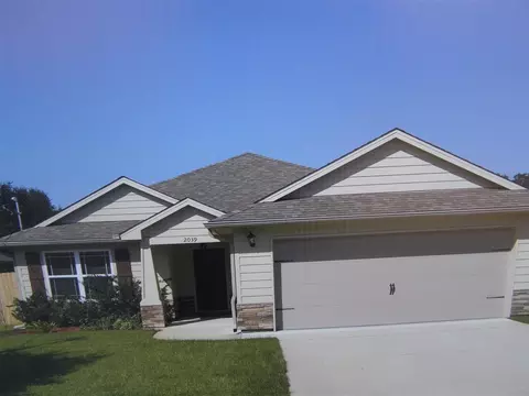 5686 Eagle Dr, Milton, FL 32570 photo 2