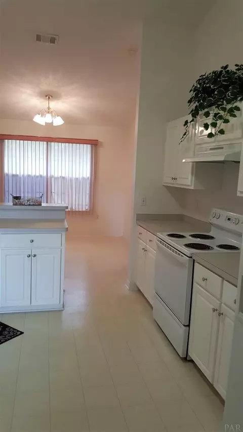2230 Titanium Dr, Crestview, FL 32536 photo 9