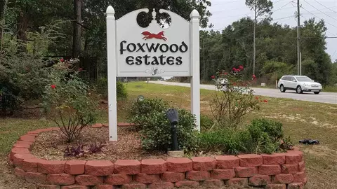 2230 Titanium Dr, Crestview, FL 32536 photo 2