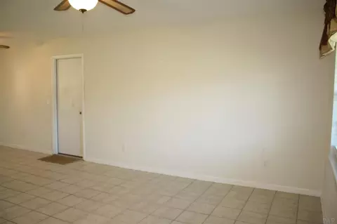 2120 Squire Dr, Cantonment, FL 32533 photo 8