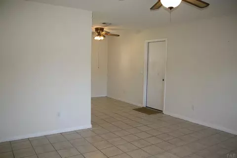 2120 Squire Dr, Cantonment, FL 32533 photo 9