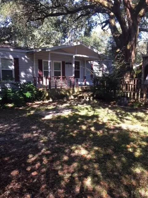 4221 Linda St, Pace, FL 32571 photo 2