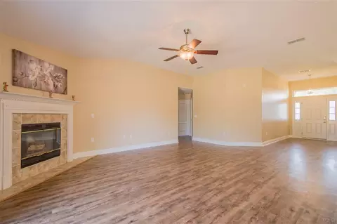 6243 Bullet Dr, Crestview, FL 32536 photo 4