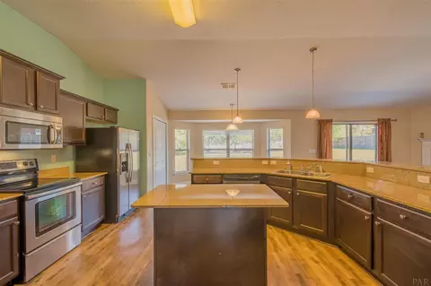 6243 Bullet Dr, Crestview, FL 32536 photo 9
