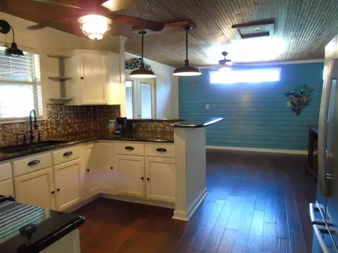 313 Katie St, Milton, FL 32583 photo 9
