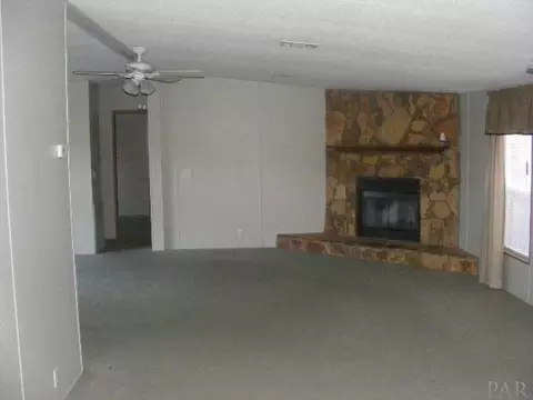 4181 Albany St, Pace, FL 32571 photo 2