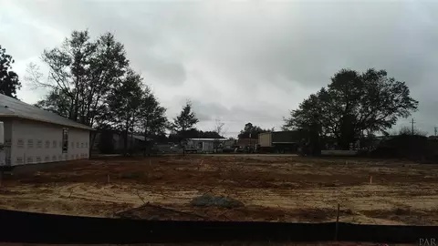 5909 Fairlands Rd, Milton, FL 32583 photo 2