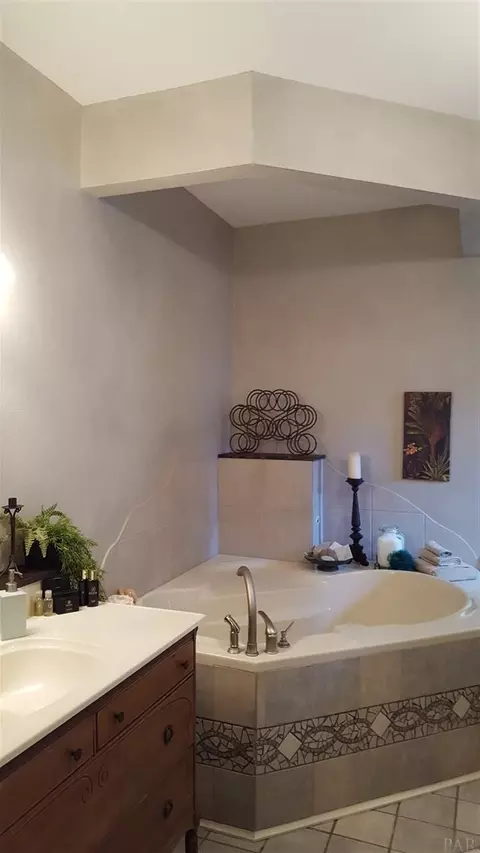 5437 Hamilton Ln, Pace, FL 32571 photo 15