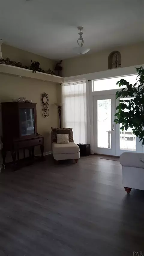 5437 Hamilton Ln, Pace, FL 32571 photo 5