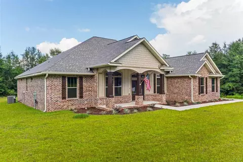 5557 Timber Creek Dr, Pace, FL 32571 photo 4