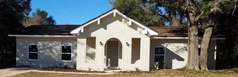 4617 Dean Dr, Pace, FL 32571 photo 1