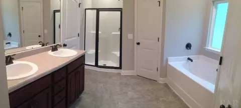 5642 Vendome Ct, Milton, FL 32583 photo 6