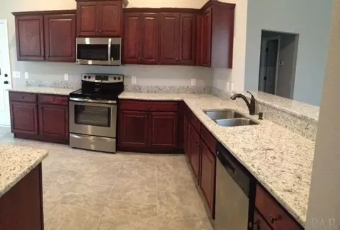 5642 Vendome Ct, Milton, FL 32583 photo 4