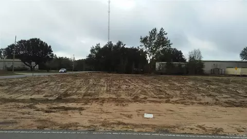 5965 Fairlands Rd, Milton, FL 32583 photo 4