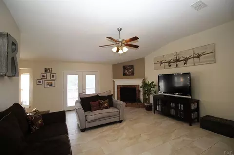 2137 Liberty Loop Rd, Cantonment, FL 32533 photo 5