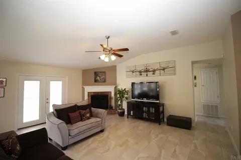 2137 Liberty Loop Rd, Cantonment, FL 32533 photo 3
