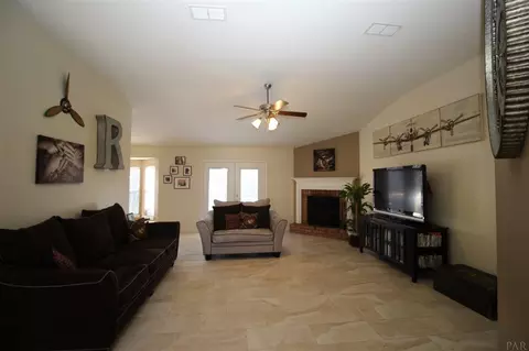2137 Liberty Loop Rd, Cantonment, FL 32533 photo 6