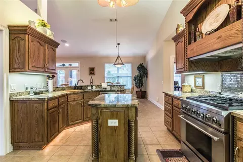 1686 Brightleaf Cir, Cantonment, FL 32533 photo 10