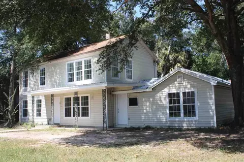 322 E 1st Ave, Crestview, FL 32536 photo 1