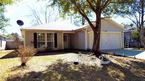 5438 Cherub Cir, Milton, FL 32583 photo 1