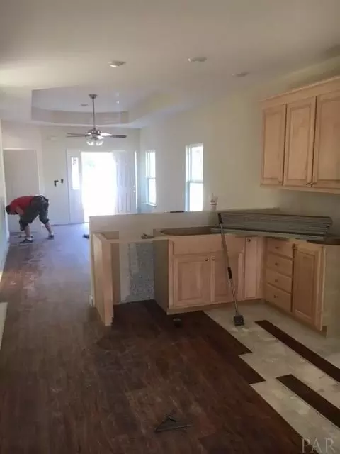 3909 Throne Ct, Milton, FL 32583 photo 3