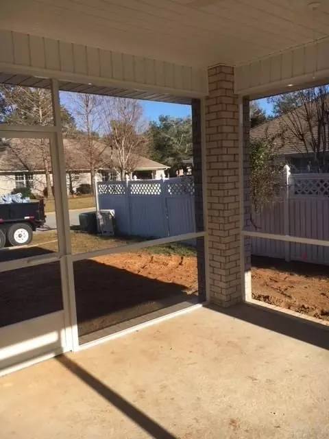 3909 Throne Ct, Milton, FL 32583 photo 8