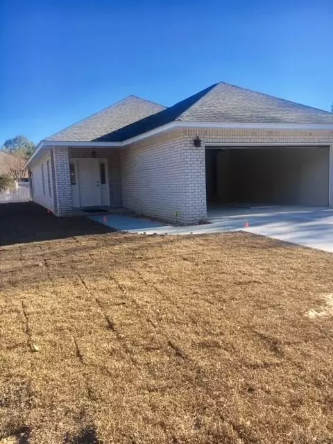 3909 Throne Ct, Milton, FL 32583 photo 2