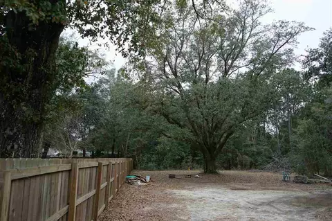 4665 Woodbine Rd, Pace, FL 32571 photo 4