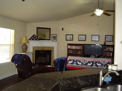 4933 Tributary Dr, Milton, FL 32570 photo 12