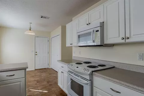 764 Hanley Downs Dr, Cantonment, FL 32533 photo 8