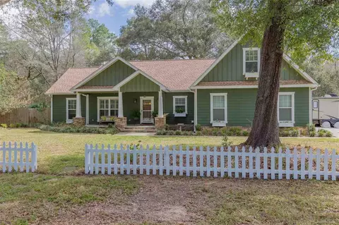 6714 Tyler Dr, Milton, FL 32570 photo 1