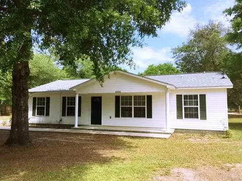 6006 Cedar Tree Dr, Milton, FL 32570 photo 1