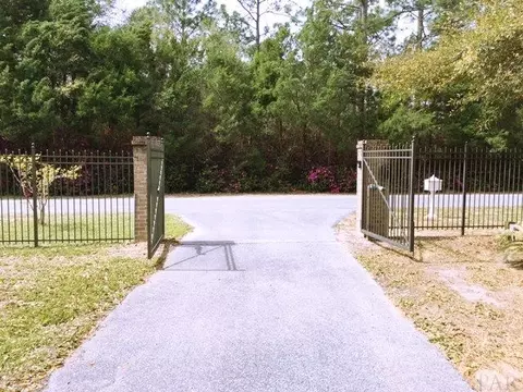 6006 Cedar Tree Dr, Milton, FL 32570 photo 4