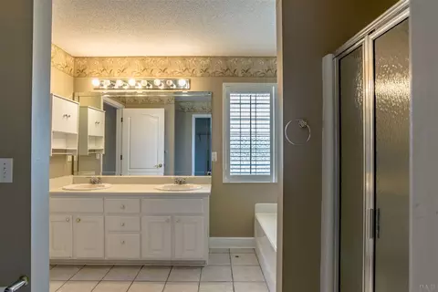 4212 Lancaster Gate Dr, Pace, FL 32571 photo 15