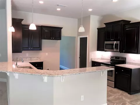 6224 Ithaca St, Milton, FL 32570 photo 5