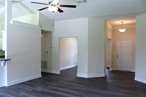 4468 Hampton Bay Blvd, Milton, FL 32583 photo 2