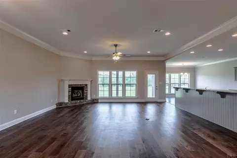 1735 Brightleaf Cir, Cantonment, FL 32533 photo 6