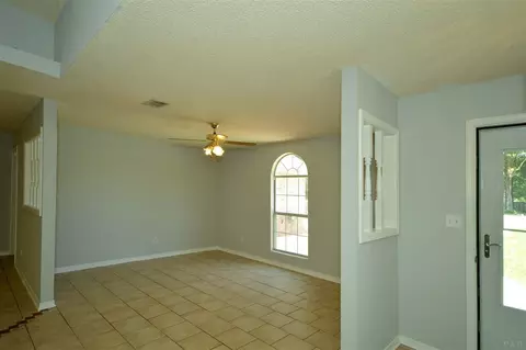 5104 Trenton Dr, Pace, FL 32571 photo 5