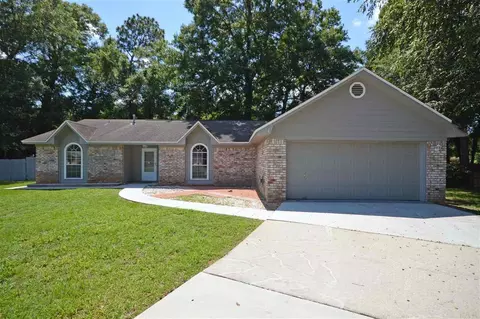 5104 Trenton Dr, Pace, FL 32571 photo 1