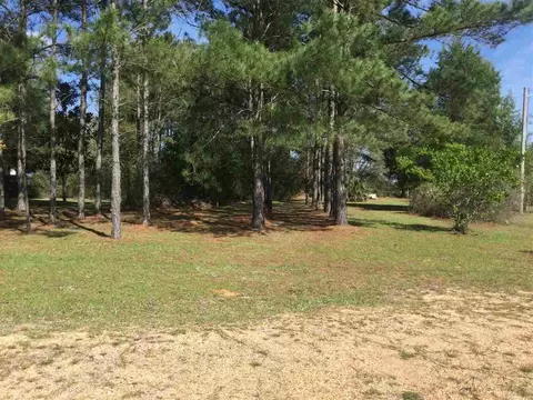 8578 Sweetwater Ln, Pace, FL 32571 photo 2