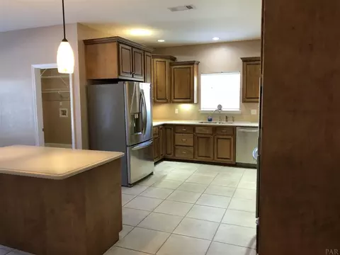 6128 Cedar Tree Dr, Milton, FL 32570 photo 5
