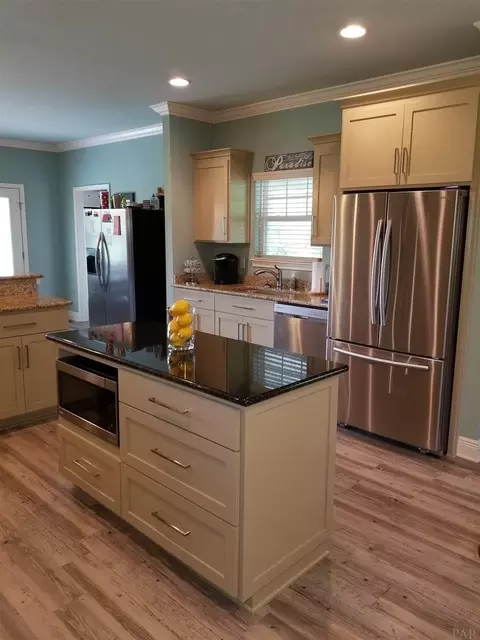 3304 Robinson Point Rd, Milton, FL 32583 photo 8